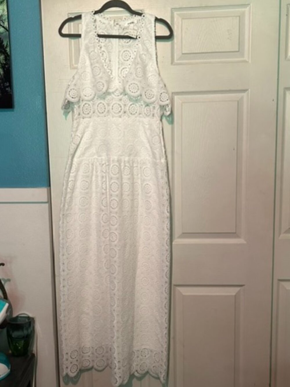 NWT lalavon White Lace Maxi Dress - Large